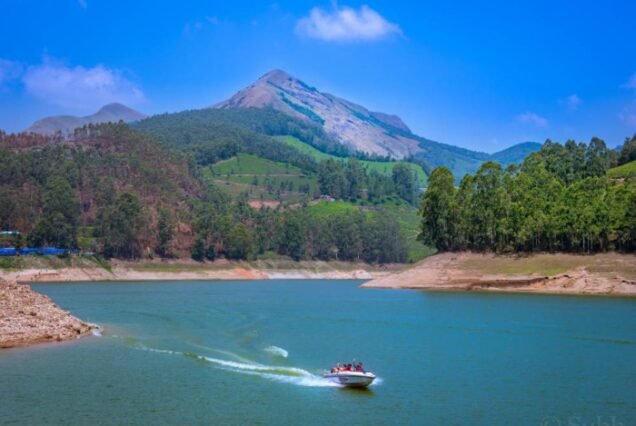 Munnar - Thekkady - Alleppy - 5 Days